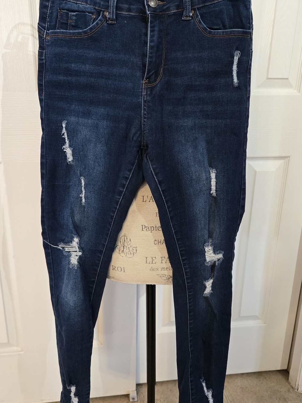 Wax Jean But I Love You Distressed Skinny Jeans Size 11/30